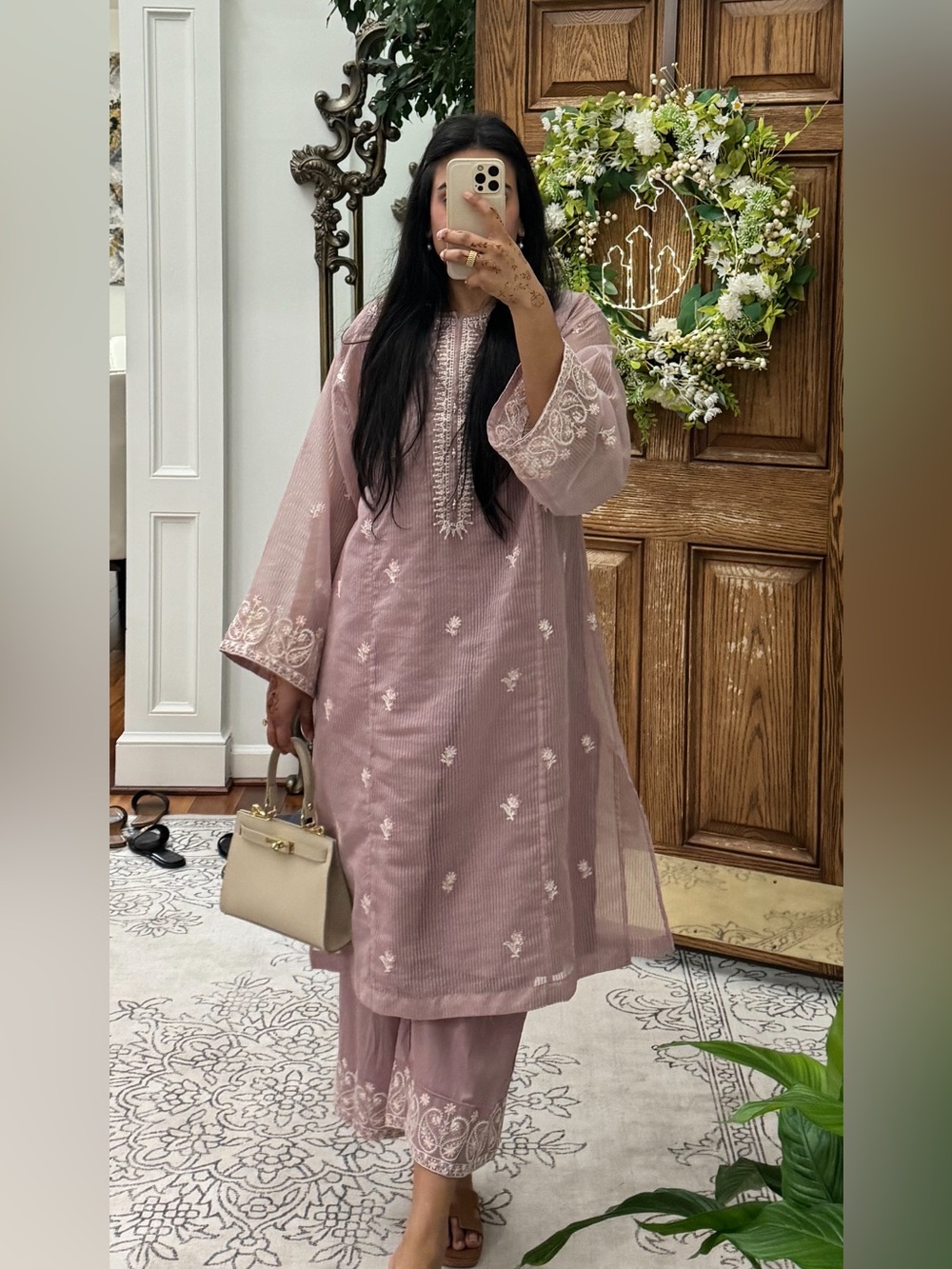 Embroidered Light Mauve Pakistani Kameez Set